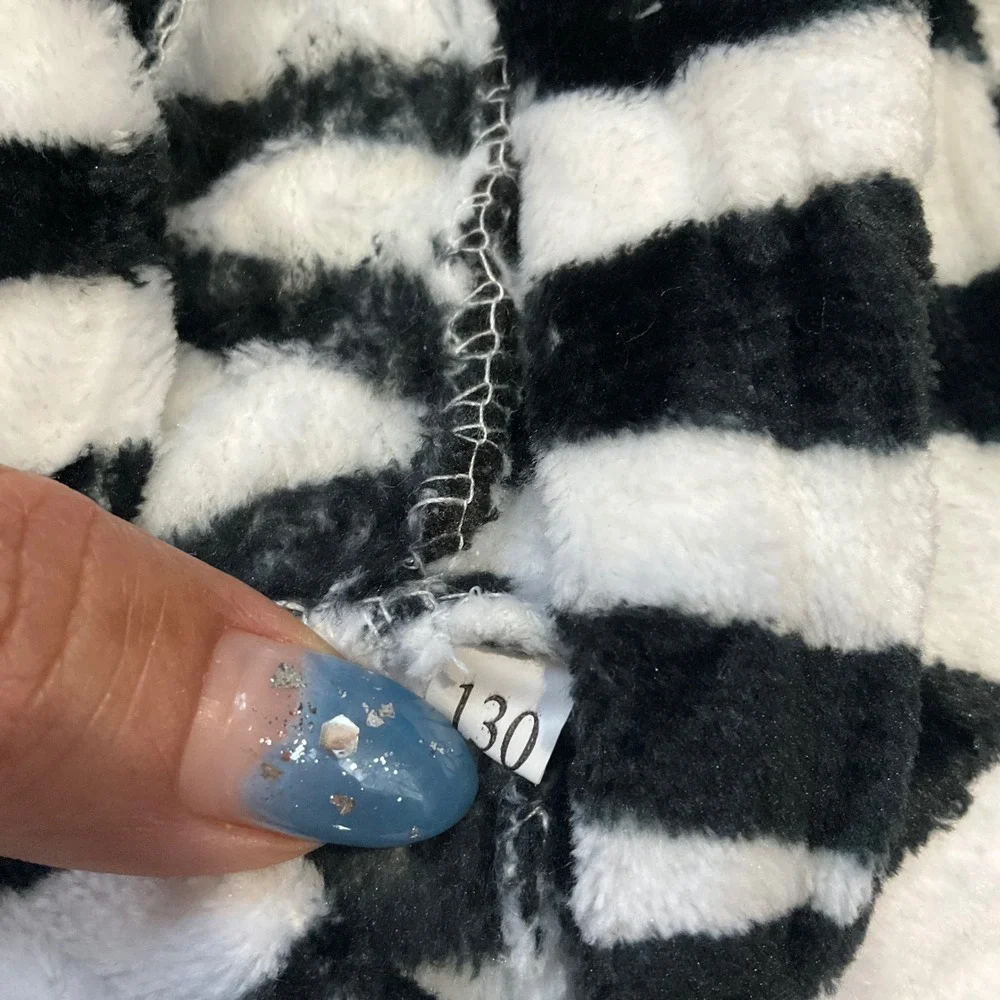 Zebra‎ Animal 1 Piece Plush Fleece Hooded Kigurumi Pajamas Costume Kids 7/8 NWOT
